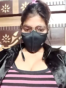 Miya mona online show from February 19, 2026, 5:20 pm