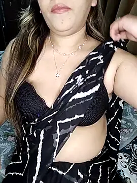 Sweet-janvi online show from December 18, 2025, 6:36 pm