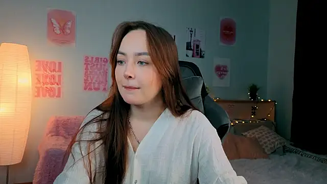 fallin lovee online show from February 5, 2026, 7:40 pm