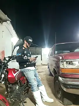 PIGHIGHDIRTY p0 online show from April 9, 2026, 5:18 am