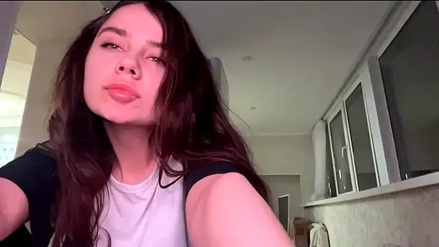 Snapshot of MiloyNoir chatting on January 5, 2026, 6:00 pm MiloyNoir online show from January 5, 2026, 6:00 pm