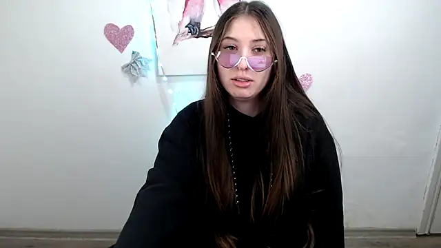 Angel sileniaaa  online show from January 13, 2026, 7:57 am