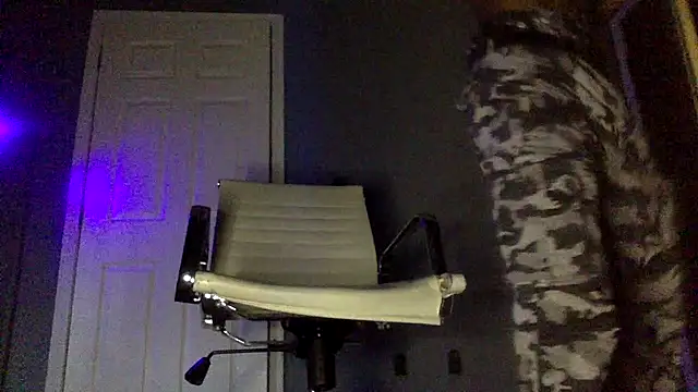 Cantgetenough0069 online show from January 14, 2026, 6:46 pm