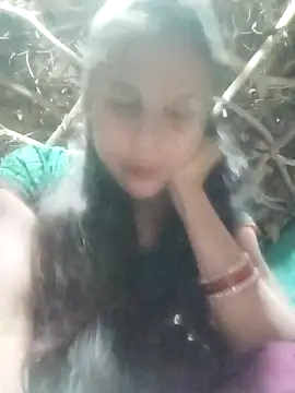 Snapshot of Cuty_priti chatting on April 15, 2026, 5:20 pm Cuty priti online show from April 15, 2026, 5:20 pm