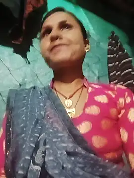 Snapshot of Cuty_priti chatting on May 16, 2026, 5:12 pm Cuty priti online show from May 16, 2026, 5:12 pm
