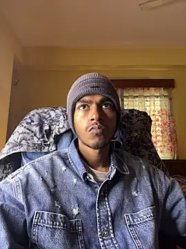 Snapshot of tooexpensive chatting on January 16, 2026, 4:05 am tooexpensive online show from January 16, 2026, 4:05 am