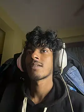 Snapshot of tooexpensive chatting on February 9, 2026, 6:01 pm tooexpensive online show from February 9, 2026, 6:01 pm