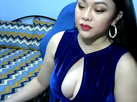 Snapshot of celine_margo chatting on January 30, 2025, 6:35 am celine margo online show from January 30, 2025, 6:35 am