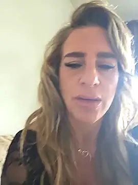 LaLynn online show from March 1, 2026, 1:13 pm