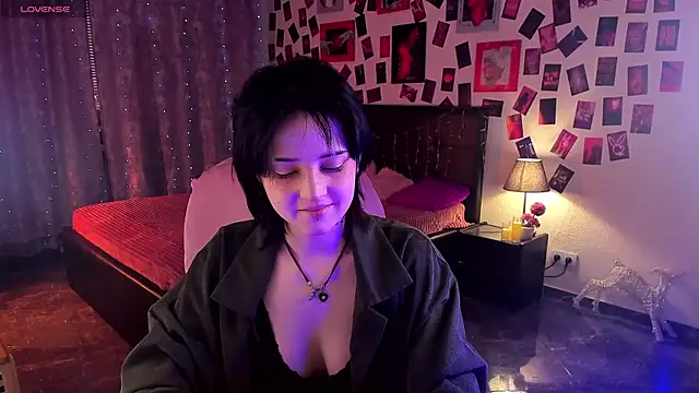 Snapshot of SarahShelby chatting on February 21, 2026, 10:38 am SarahShelby online show from February 21, 2026, 10:38 am