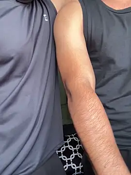 The AlphaDuo online show from December 21, 2025, 3:46 am