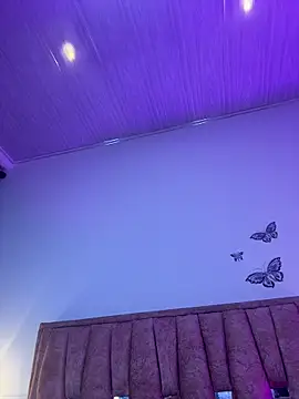 Snapshot of Violetta_Moretti chatting on January 15, 2026, 12:37 am Violetta Moretti online show from January 15, 2026, 12:37 am