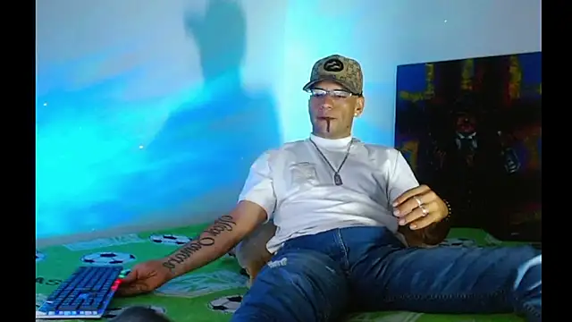 Alphamaster 92 online show from April 8, 2026, 3:06 am