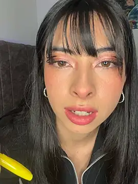 Snapshot of junorise23 chatting on January 15, 2026, 4:28 am junorise23 online show from January 15, 2026, 4:28 am