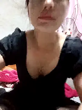 Snapshot of boiboi001 chatting on December 21, 2025, 11:39 am boiboi001 online show from December 21, 2025, 11:39 am