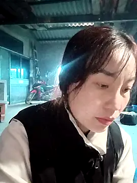 Snapshot of boiboi001 chatting on January 14, 2026, 5:02 am boiboi001 online show from January 14, 2026, 5:02 am