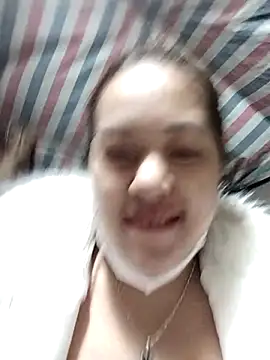 Snapshot of Lucky_cutee chatting on January 8, 2026, 11:34 am Lucky cutee online show from January 8, 2026, 11:34 am