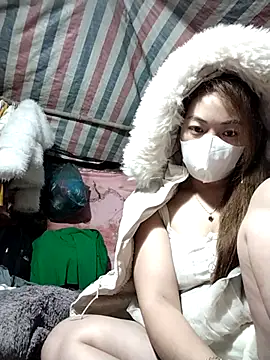 Snapshot of Lucky_cutee chatting on January 11, 2026, 12:04 am Lucky cutee online show from January 11, 2026, 12:04 am