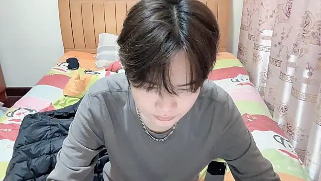 junnan001 online show from February 2, 2026, 12:37 pm