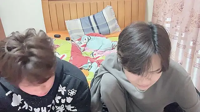 junnan001 online show from February 7, 2026, 12:20 pm