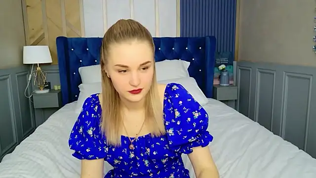 Molly Voss online show from January 15, 2026, 4:11 pm