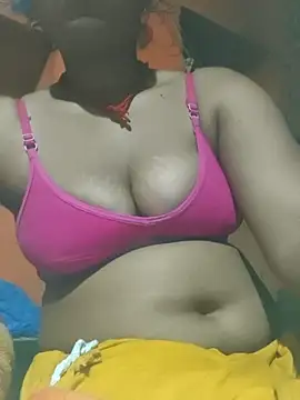 Snapshot of Madhu_cute chatting on February 21, 2026, 3:57 pm Madhu cute online show from February 21, 2026, 3:57 pm