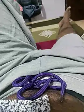 Snapshot of hydhunk26 chatting on February 4, 2026, 5:52 pm hydhunk26 online show from February 4, 2026, 5:52 pm