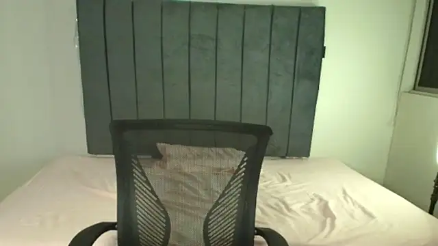 Snapshot of Sofii_unicorn chatting on February 25, 2026, 5:06 am Sofii unicorn online show from February 25, 2026, 5:06 am