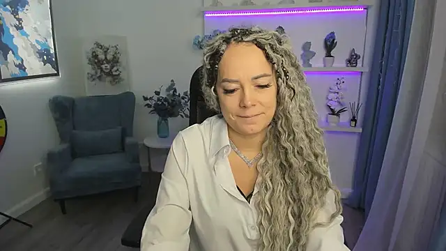 SamanthaReider online show from January 10, 2026, 6:09 pm