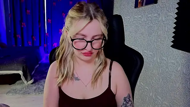 Eva Vibe  online show from February 26, 2026, 4:33 am