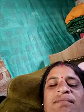 Snapshot of CUTE_Ishpa chatting on January 15, 2026, 11:15 am CUTE Ishpa online show from January 15, 2026, 11:15 am