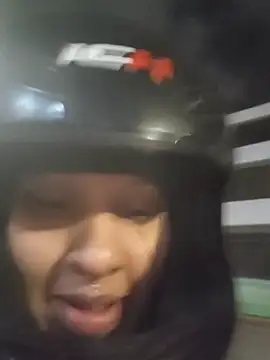 ashley-17 online show from March 5, 2026, 3:35 am