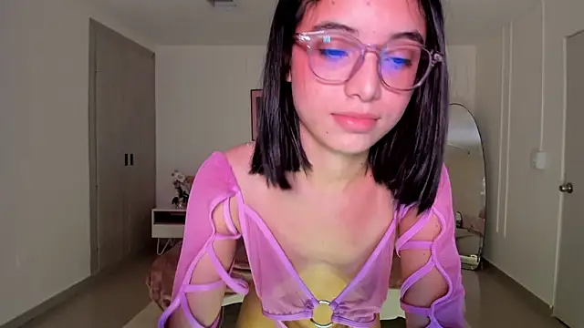 Zenith glow online show from April 1, 2026, 3:07 am