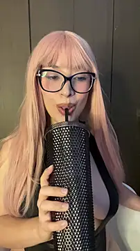 EmmaInPink online show from February 14, 2026, 3:09 pm