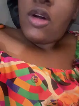 amorasecy online show from March 9, 2026, 10:41 am