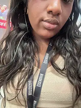 amorasecy online show from March 24, 2026, 6:02 pm