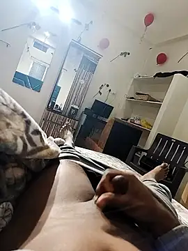 Snapshot of daddy_raj1208 chatting on January 6, 2026, 6:33 pm daddy raj1208 online show from January 6, 2026, 6:33 pm