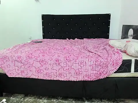 Snapshot of richblack01 chatting on March 17, 2026, 10:35 pm richblack01 online show from March 17, 2026, 10:35 pm