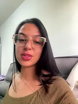 jujuarantes  2026 online show from January 18, 2026, 12:42 pm