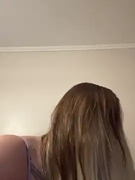 merabel1995 online show from December 21, 2025, 5:42 pm