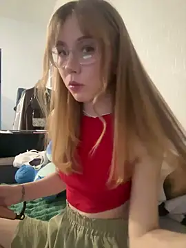 Lilpiks online show from January 6, 2026, 4:27 am