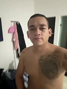 Snapshot of Camiloperez7729 chatting on March 29, 2026, 4:56 am Camiloperez7729 online show from March 29, 2026, 4:56 am