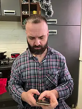 DamonSalvatore2 online show from January 14, 2026, 8:53 am