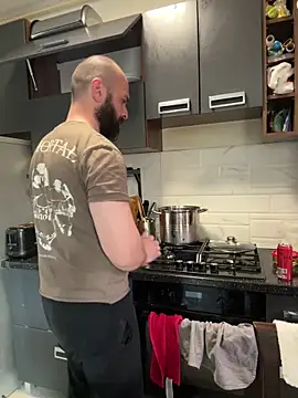 DamonSalvatore2 online show from March 11, 2026, 3:40 pm