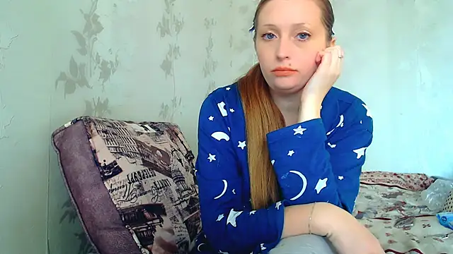 Snapshot of CrystallAngel chatting on February 4, 2026, 11:49 am CrystallAngel online show from February 4, 2026, 11:49 am