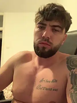 MasterRaylei1 online show from January 5, 2026, 6:33 pm