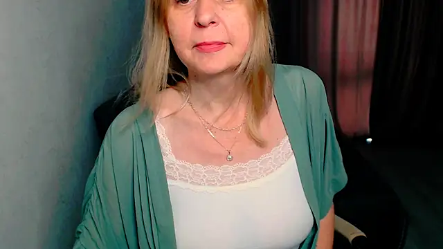 MiLenaMilf online show from May 16, 2026, 7:05 am