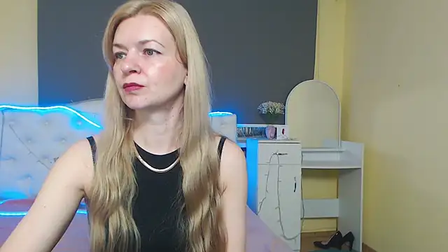 Snapshot of MelissaTyler chatting on May 10, 2026, 5:12 am MelissaTyler online show from May 10, 2026, 5:12 am
