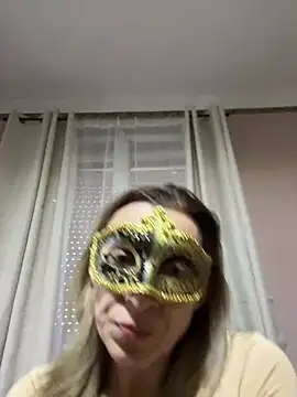 SexyMamiVee online show from February 19, 2026, 12:45 pm