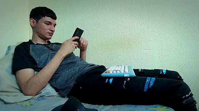 LeonS 20cm online show from January 13, 2026, 4:40 am